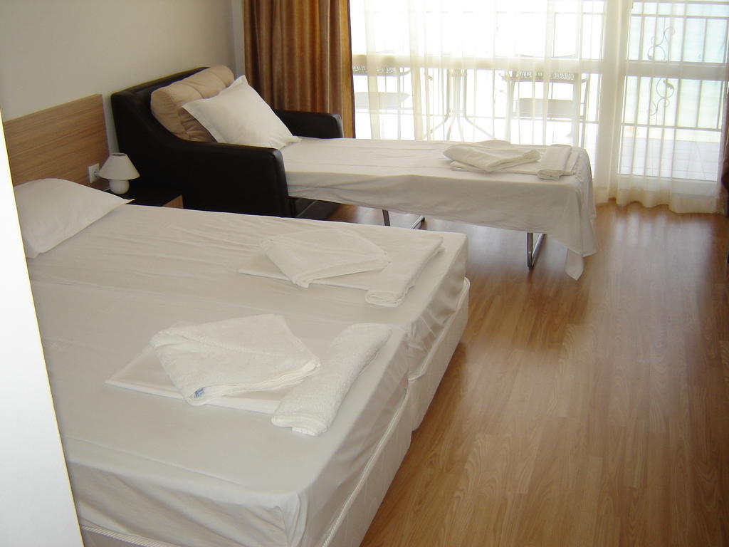 Villa Lazuren Bryag Chernomorets Habitación foto